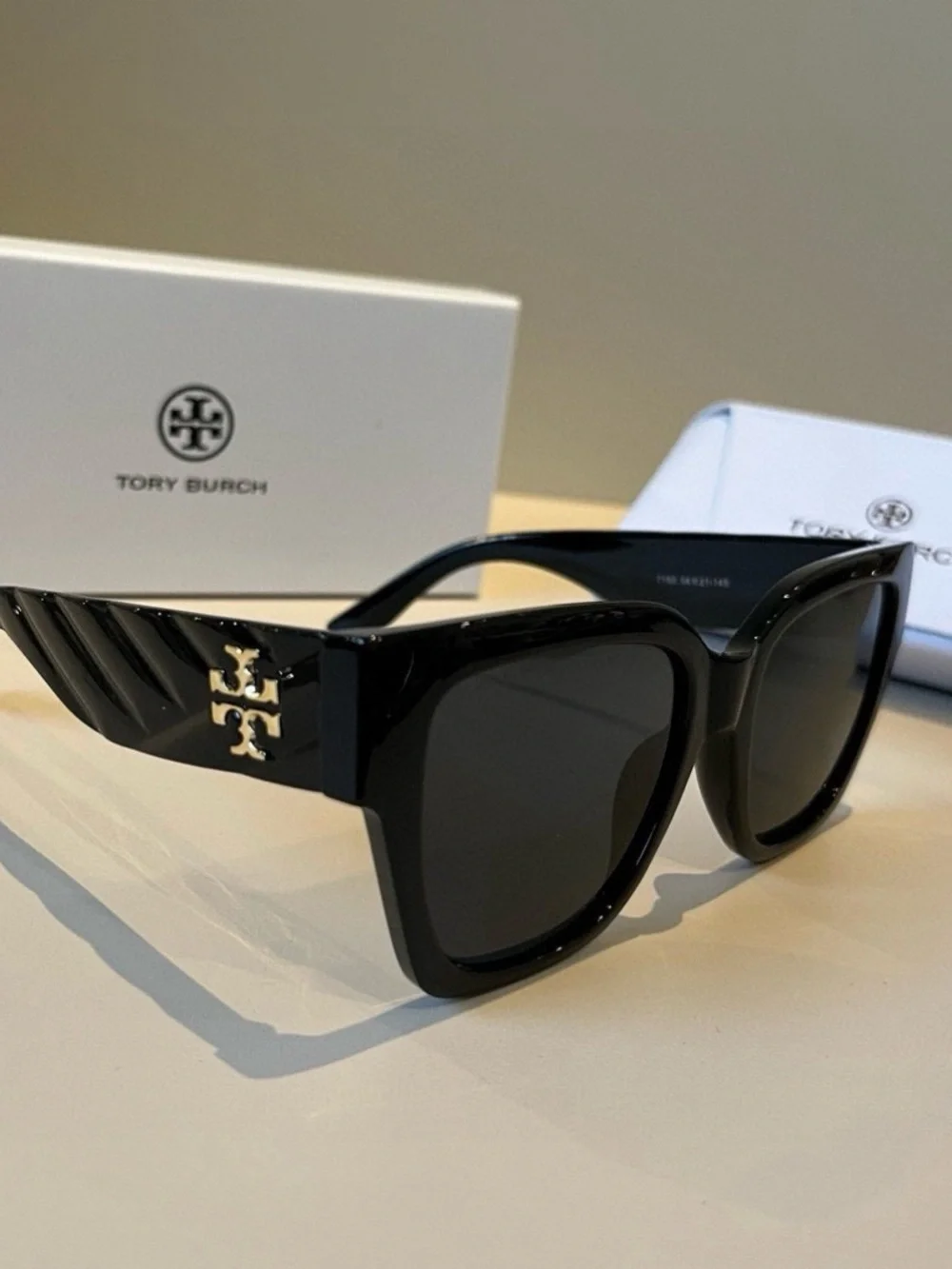 Tory Burch Black Logo Cat-Eye Sunglasses